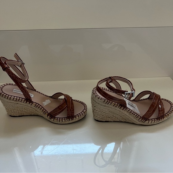 Women’s espadrille, size 5.5, brand Saks Fifth Avenue, colour cognac, NWT - Picture 8 of 9